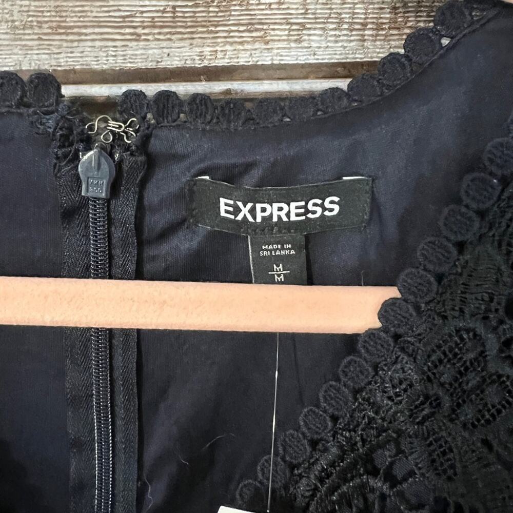Express NWT lace dress Medium MD - Picture 2 of 5